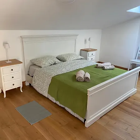 Lana Apartment